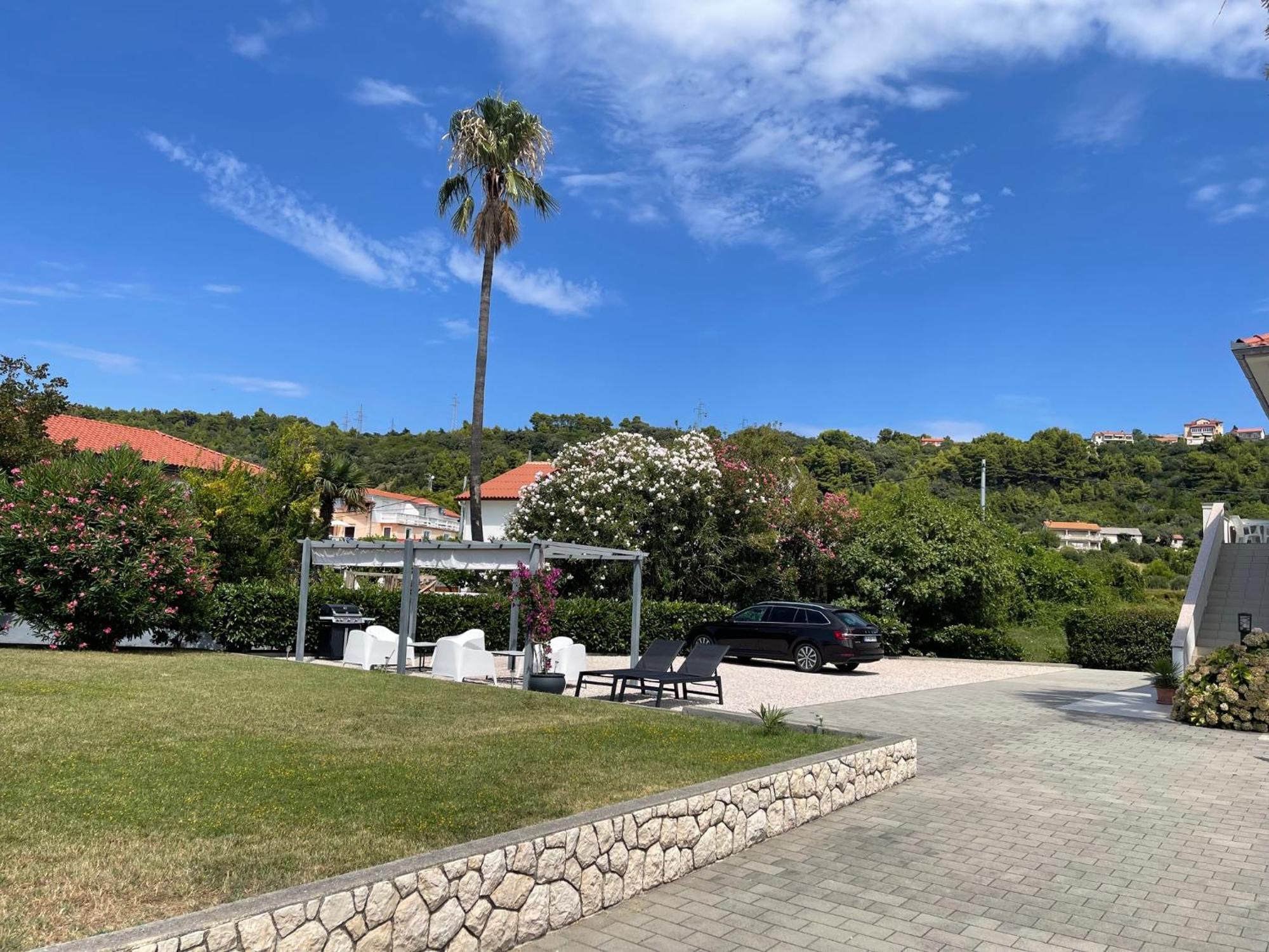 Rab Island Apartmets - Palit راب المظهر الخارجي الصورة
