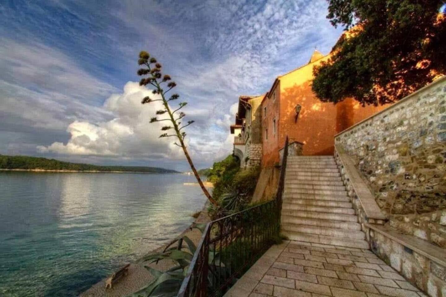 Rab Island Apartmets - Palit راب المظهر الخارجي الصورة