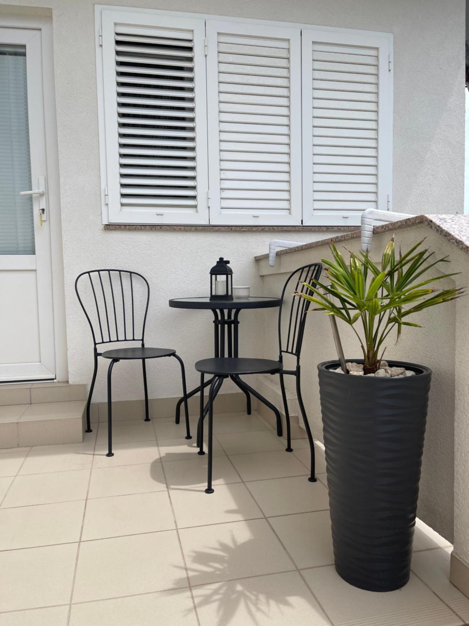 Rab Island Apartmets - Palit راب المظهر الخارجي الصورة