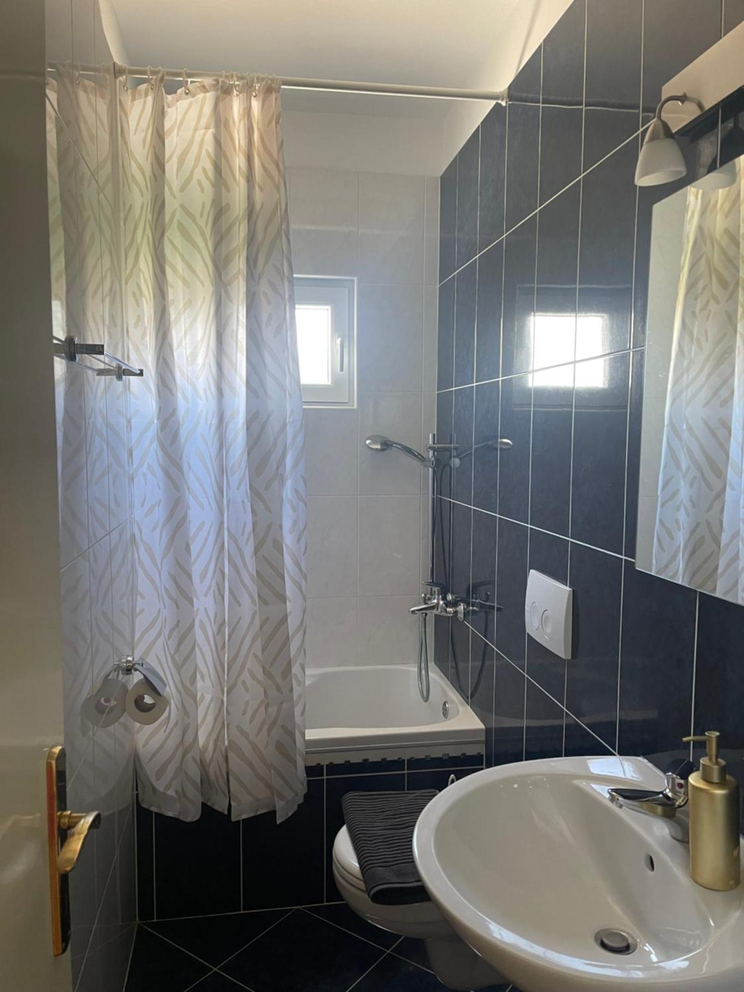 Rab Island Apartmets - Palit راب المظهر الخارجي الصورة