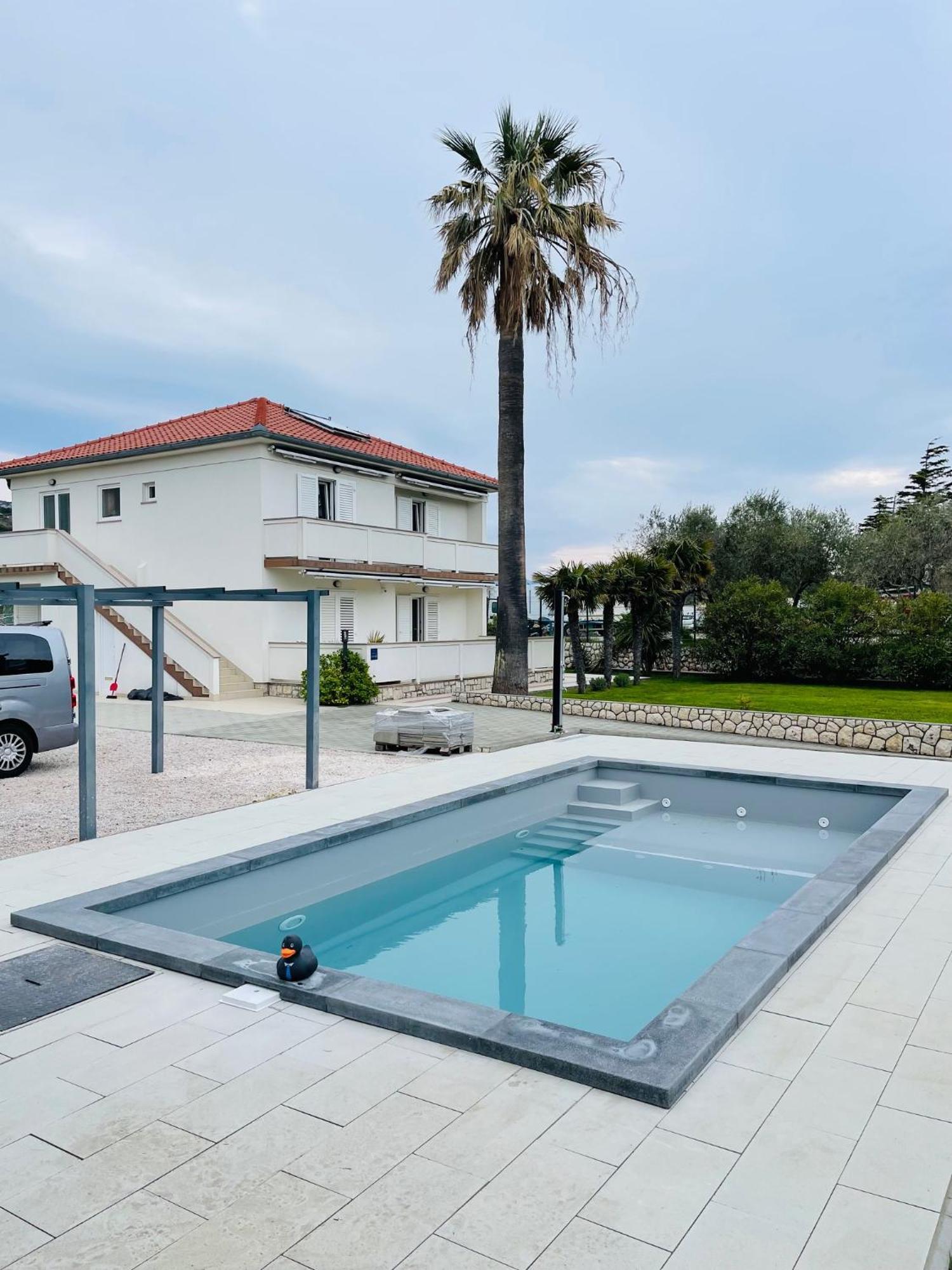 Rab Island Apartmets - Palit راب المظهر الخارجي الصورة