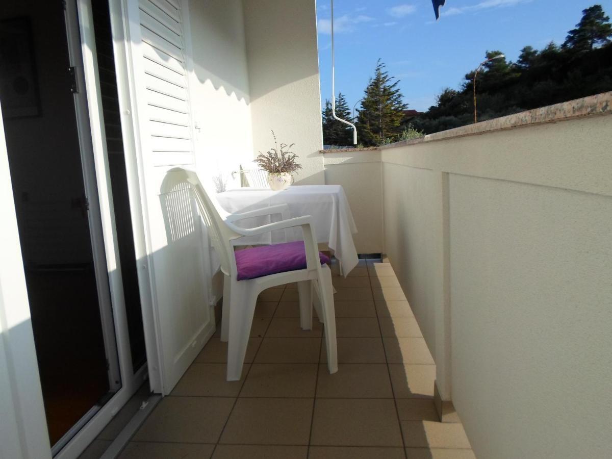Rab Island Apartmets - Palit راب المظهر الخارجي الصورة